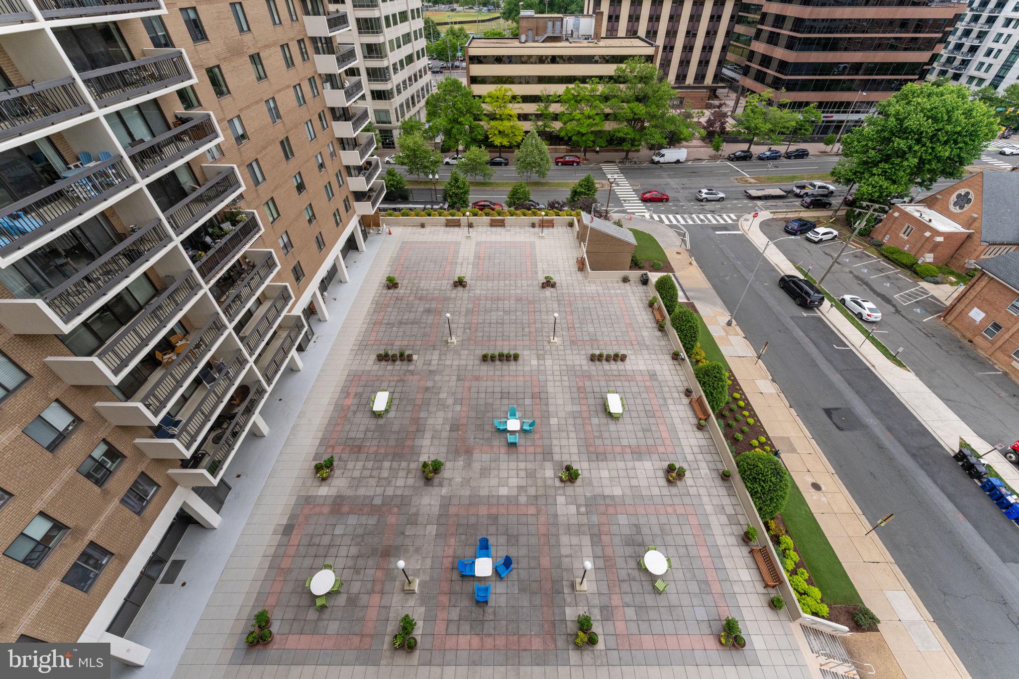 TOWER VILLAS - Residential