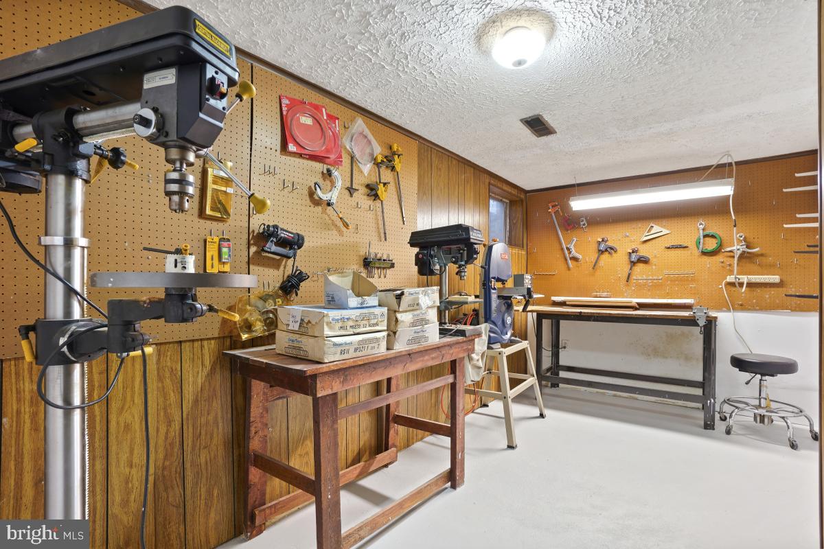 ROCKSHIRE TOWNHOMES - Residential