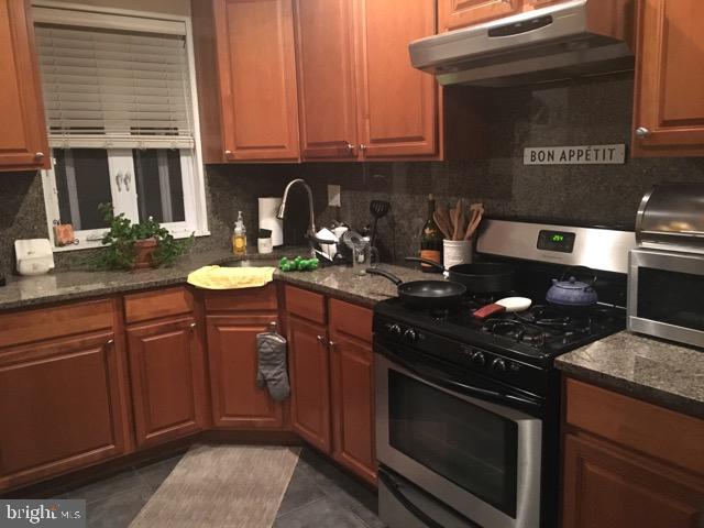 PHILADELPHIA (SOUTH) - Residential Lease