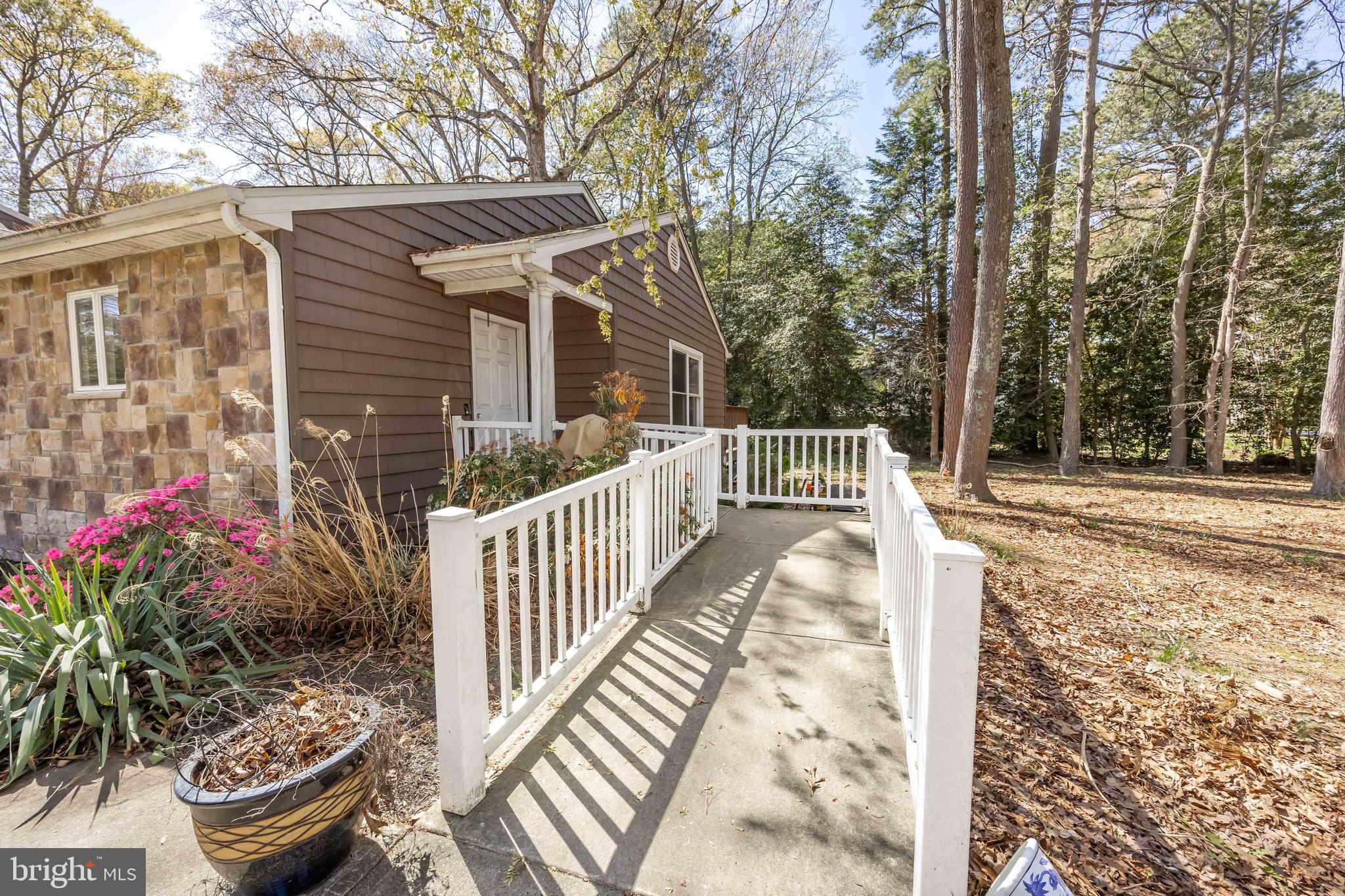 COULBOURNE WOODS - Residential