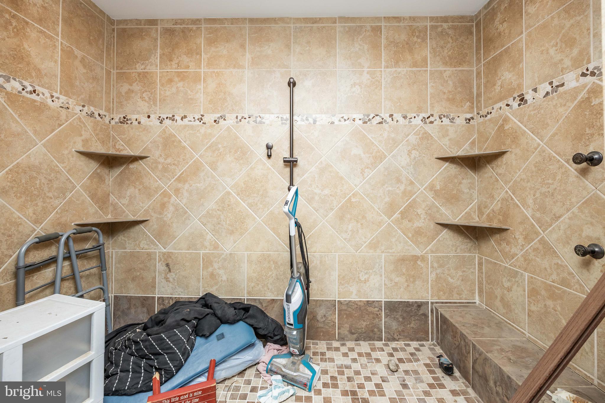 COULBOURNE WOODS - Residential