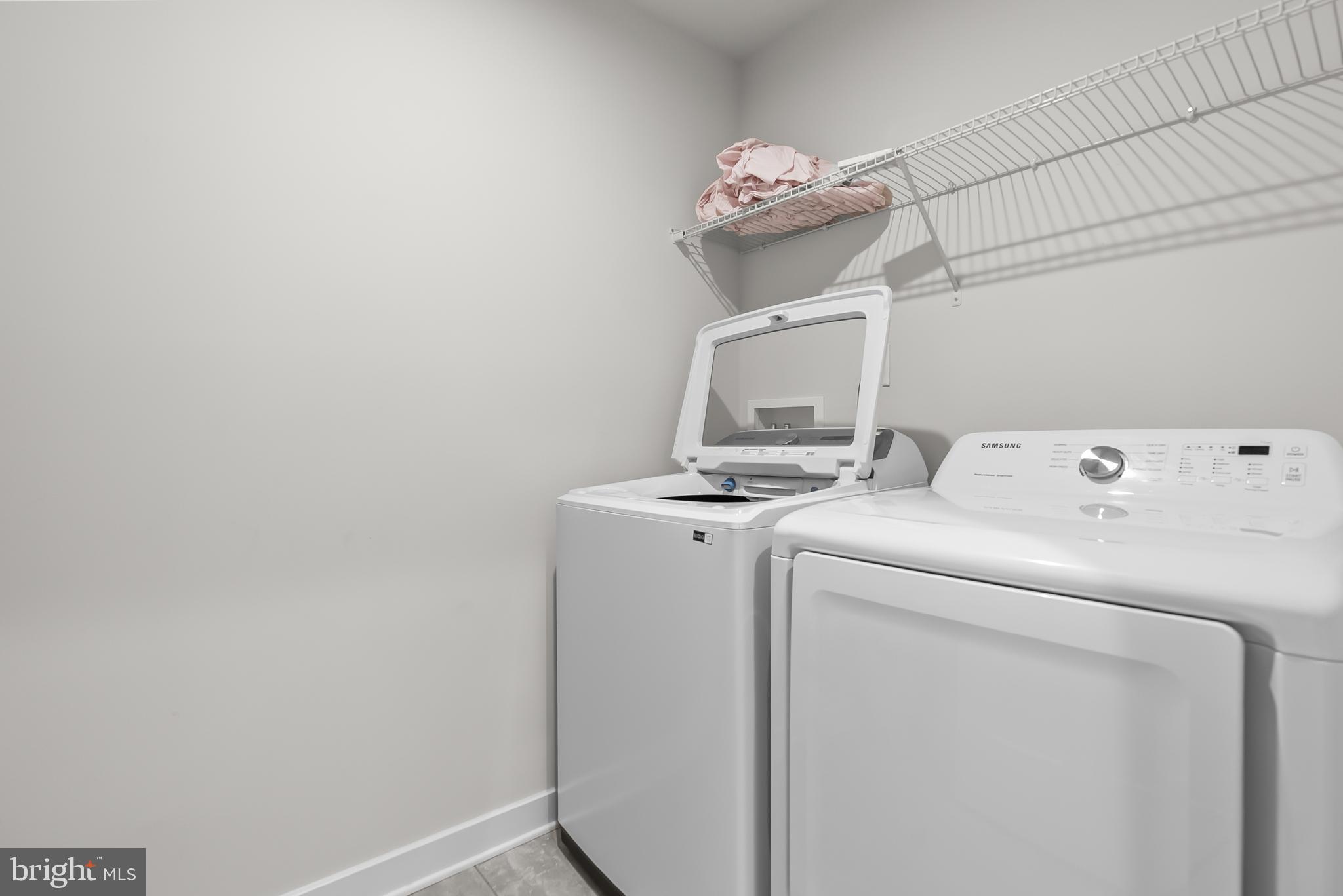 STONEHOUSE - Residential