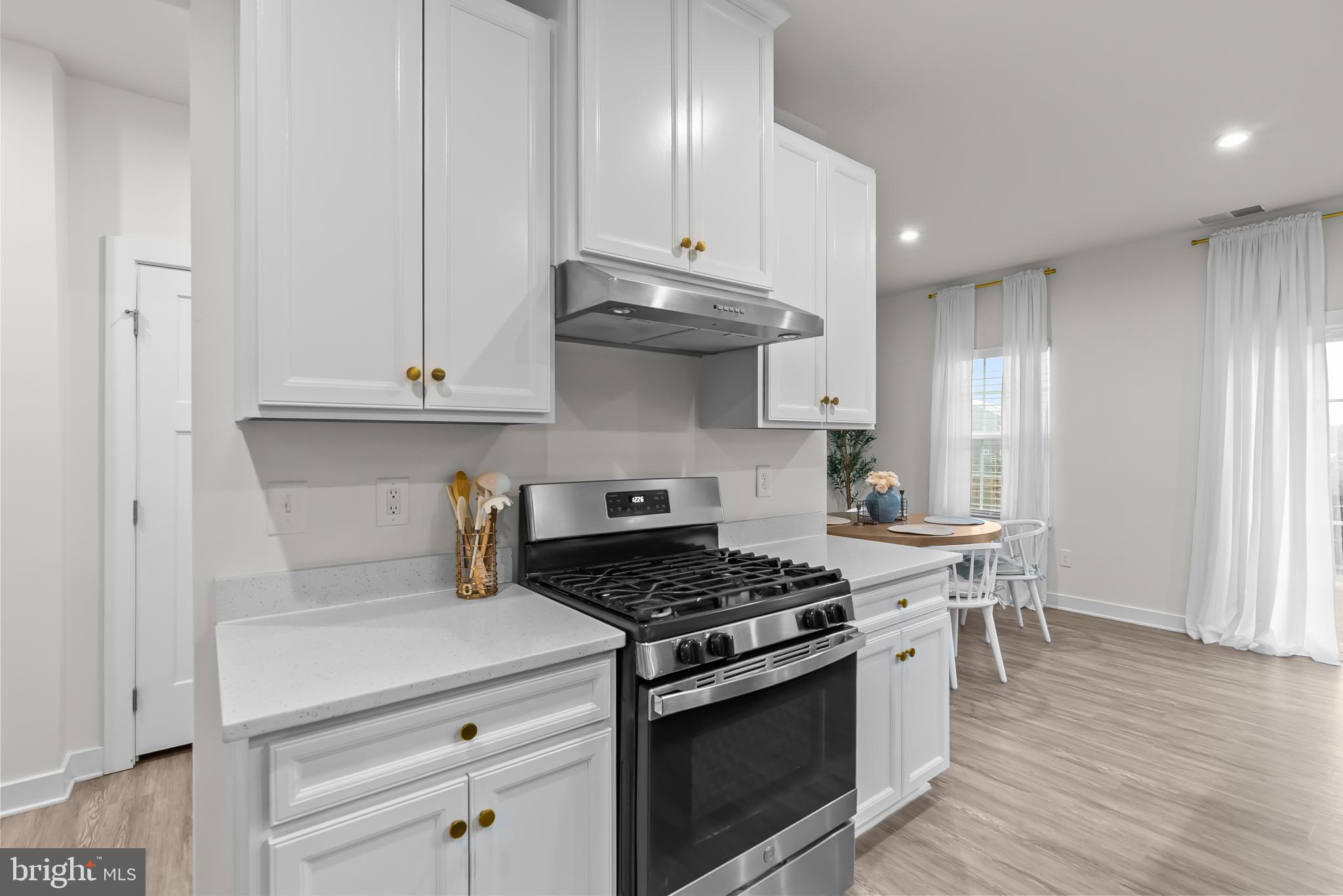 STONEHOUSE - Residential