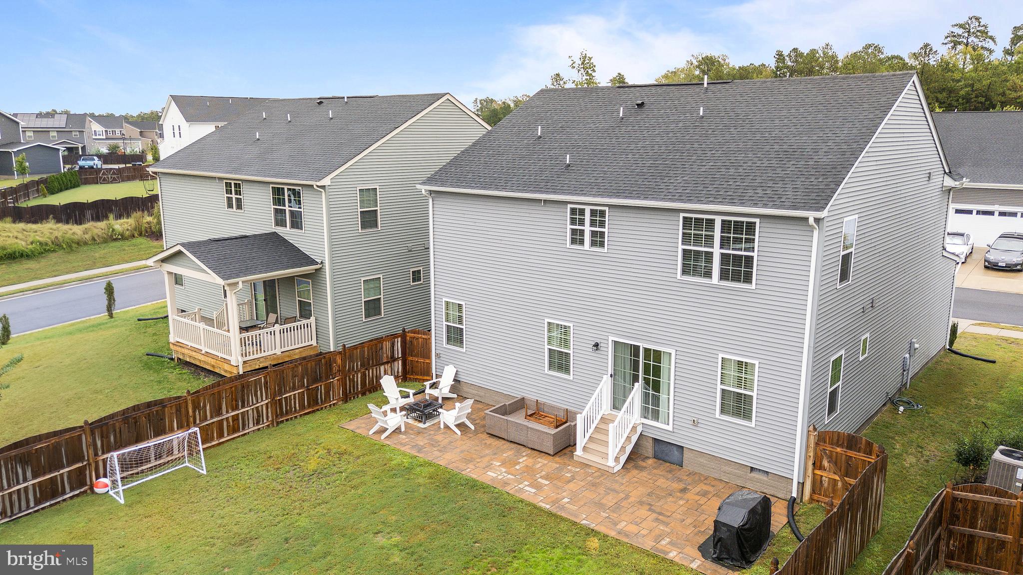 STONEHOUSE - Residential