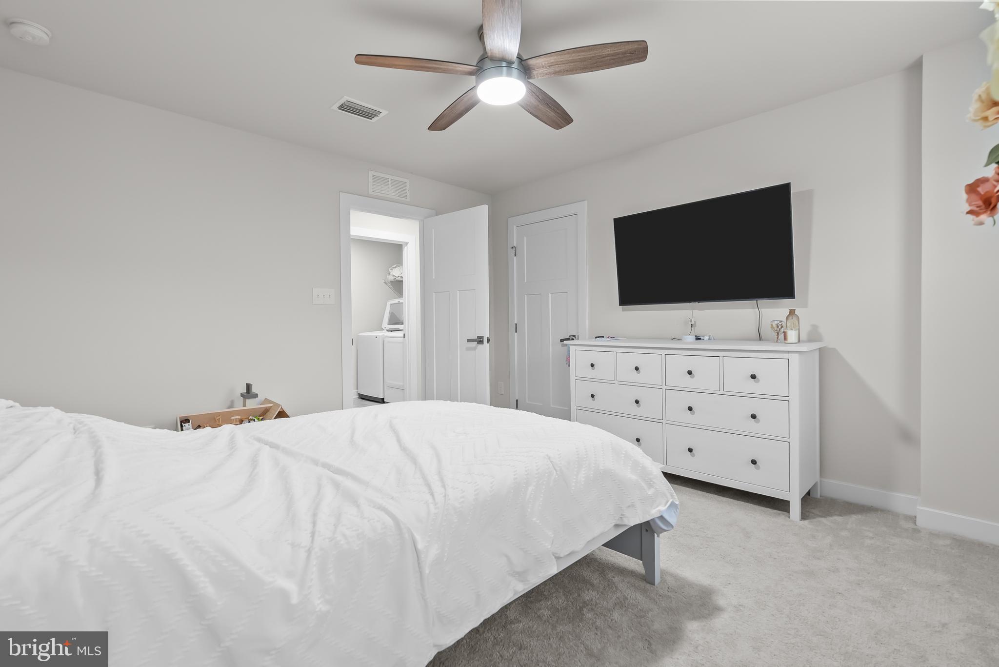 STONEHOUSE - Residential