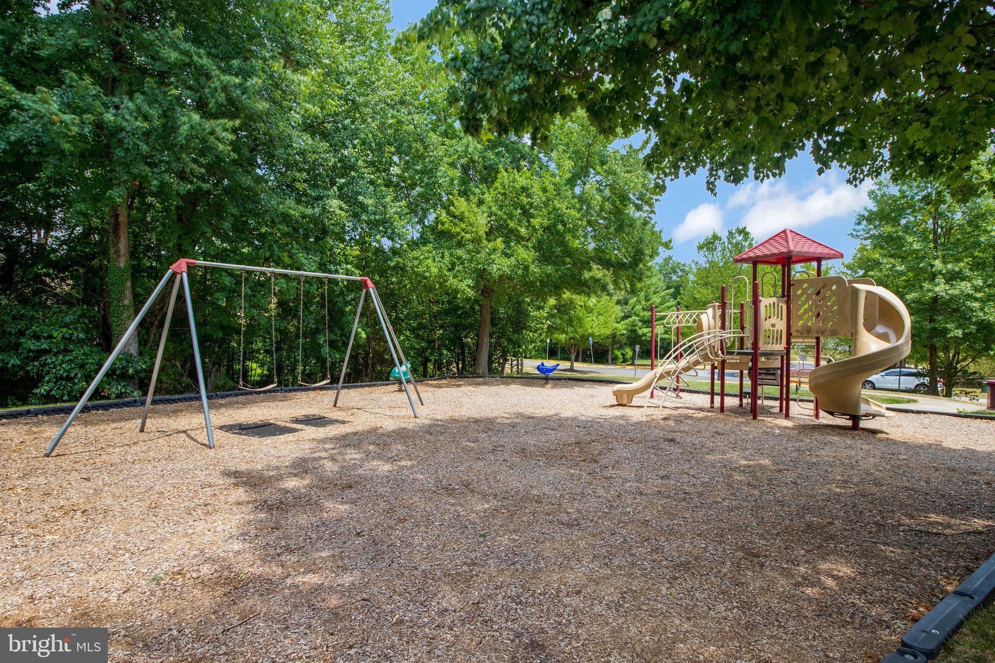 HEATHER GLEN MANOR - Residential