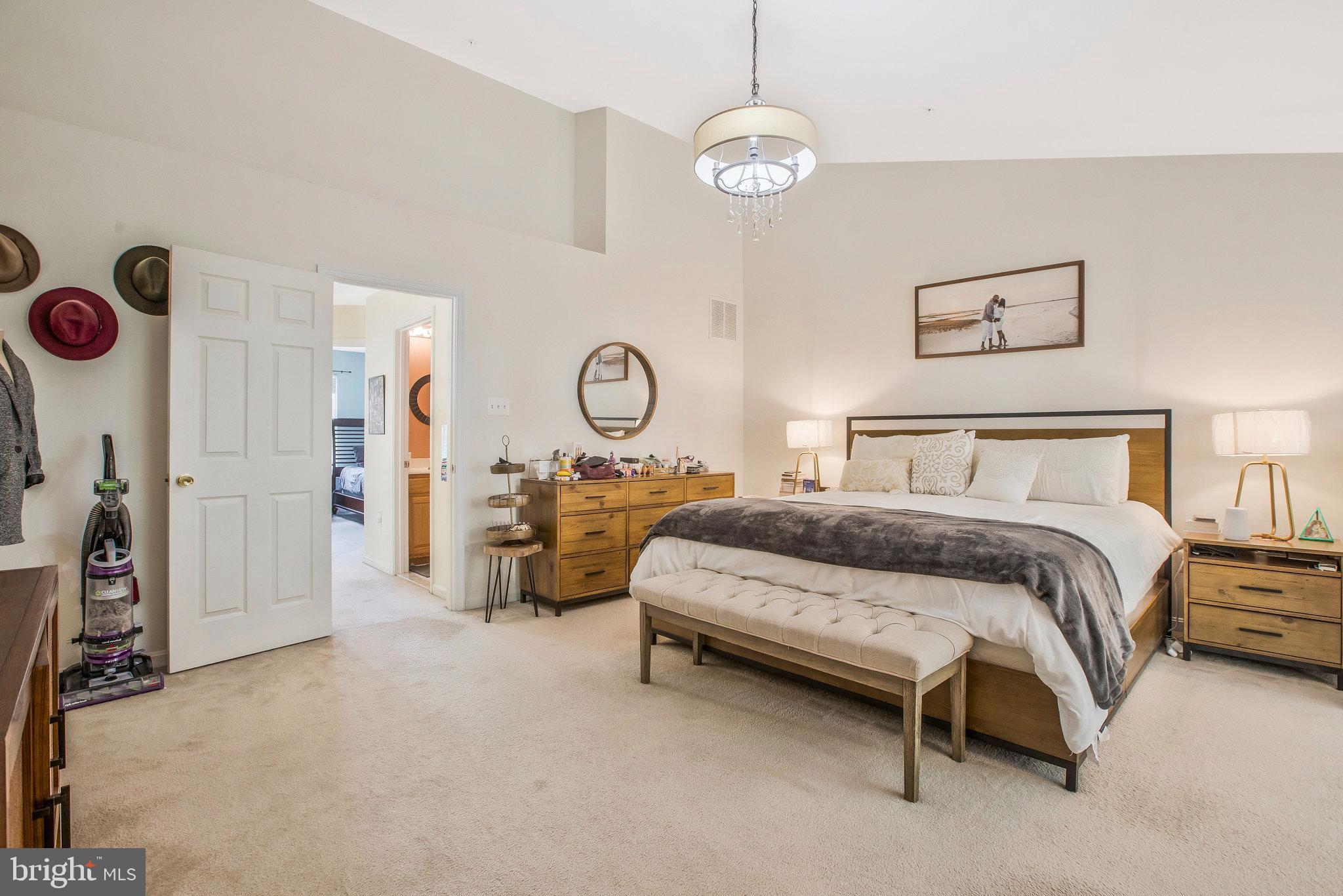 HEATHER GLEN MANOR - Residential