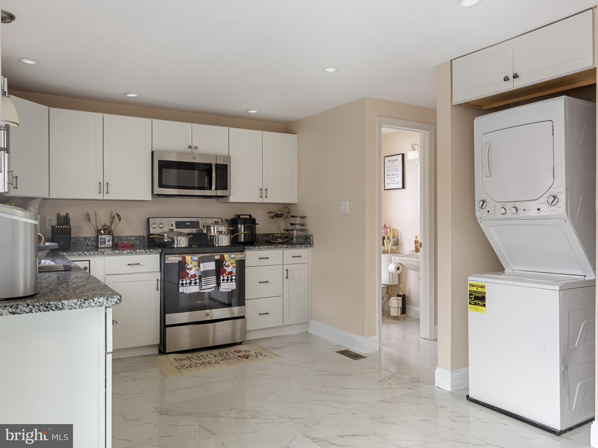 WESTPORT - Residential