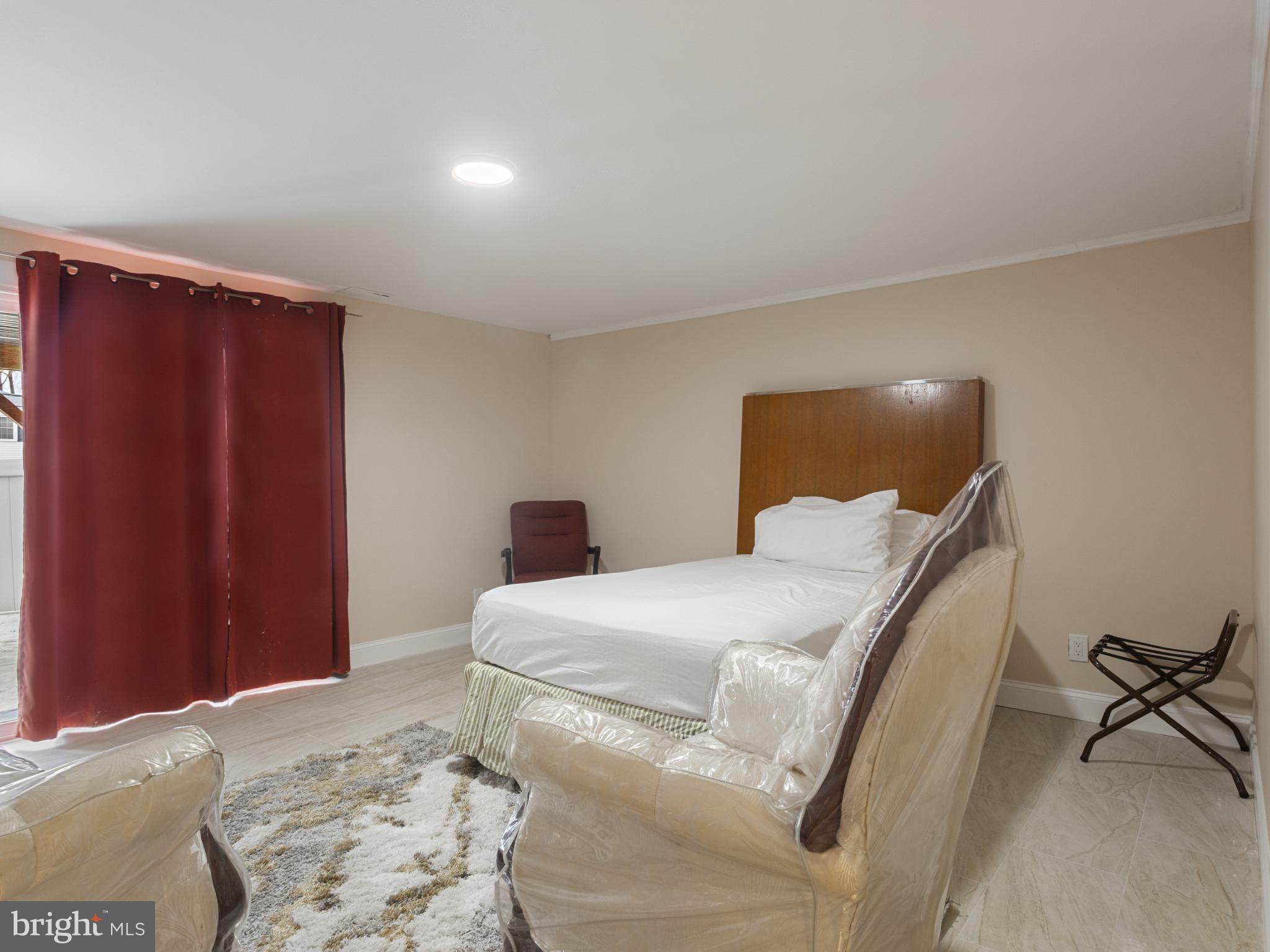 WESTPORT - Residential