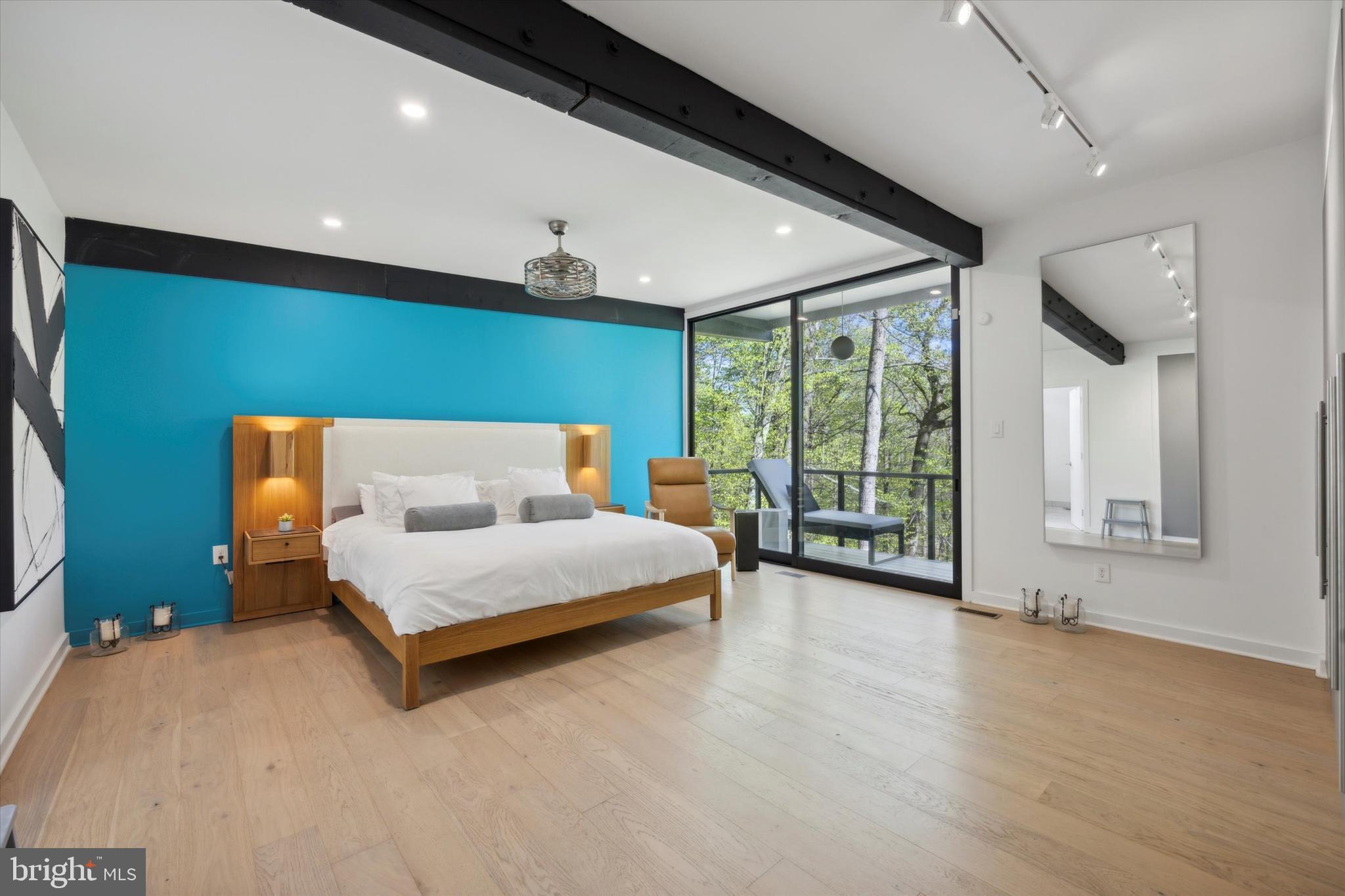 VALLEY FORGE MTN - Residential