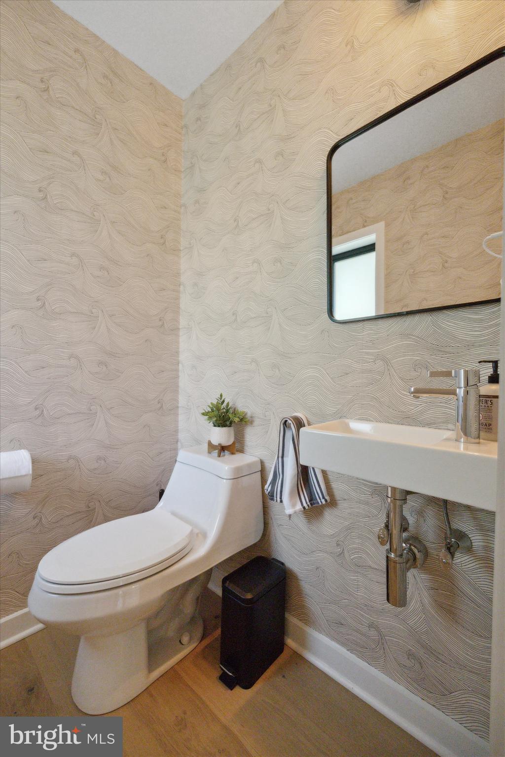 VALLEY FORGE MTN - Residential