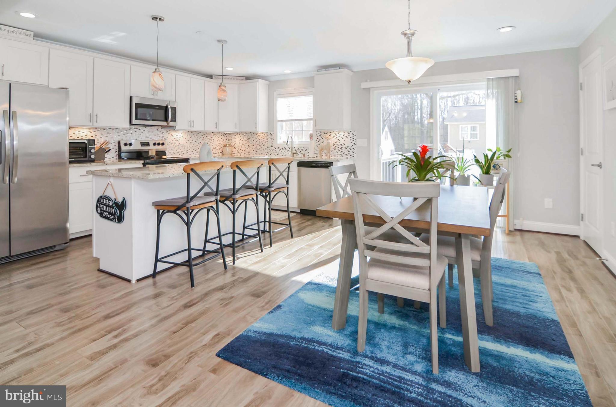 ROCKAWAY BEACH - Residential