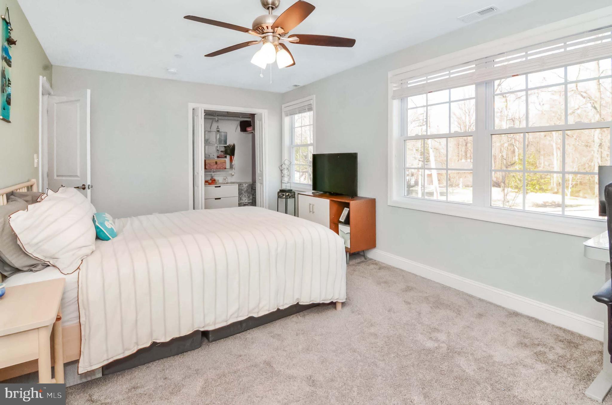 ROCKAWAY BEACH - Residential