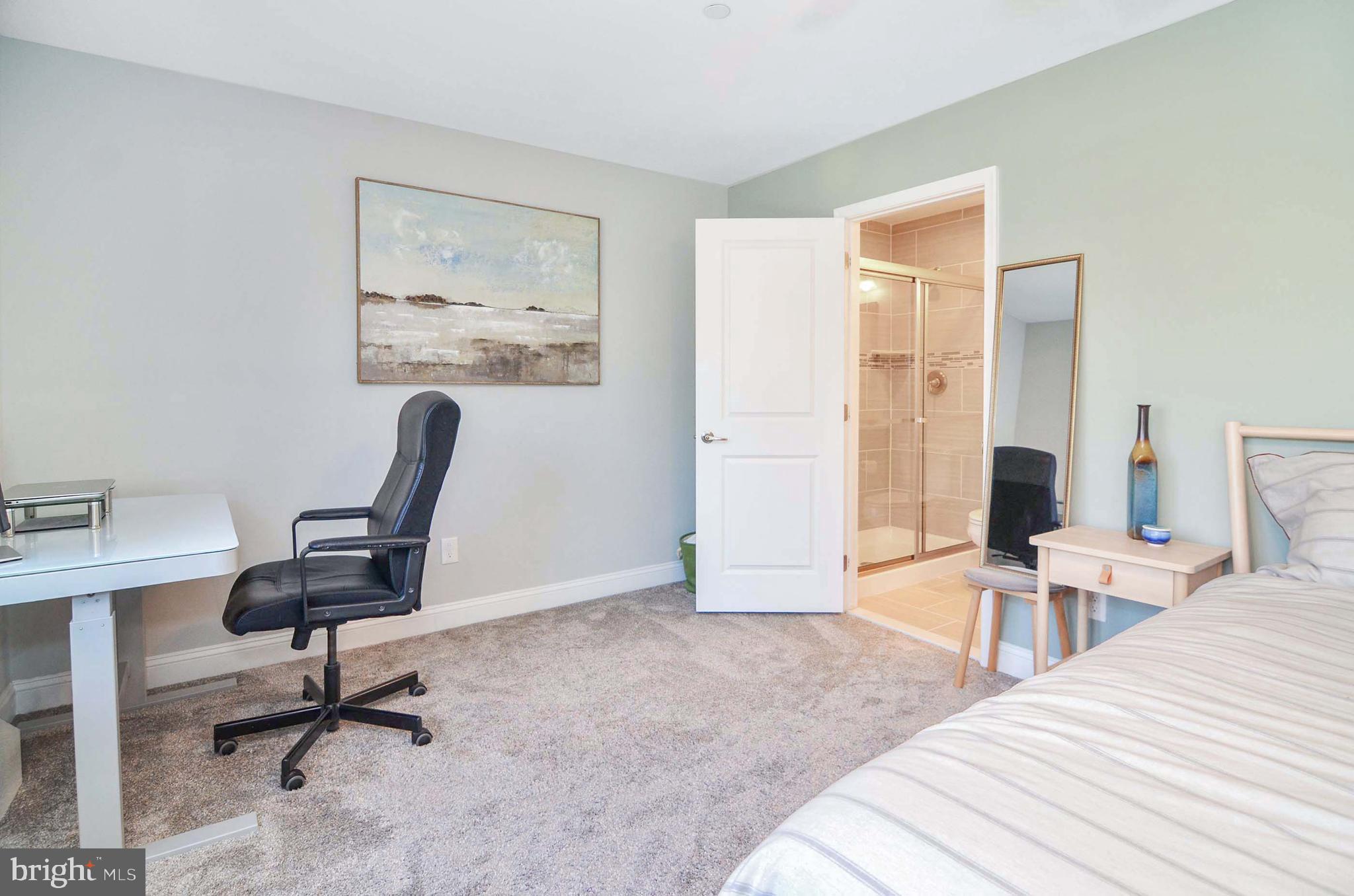 ROCKAWAY BEACH - Residential