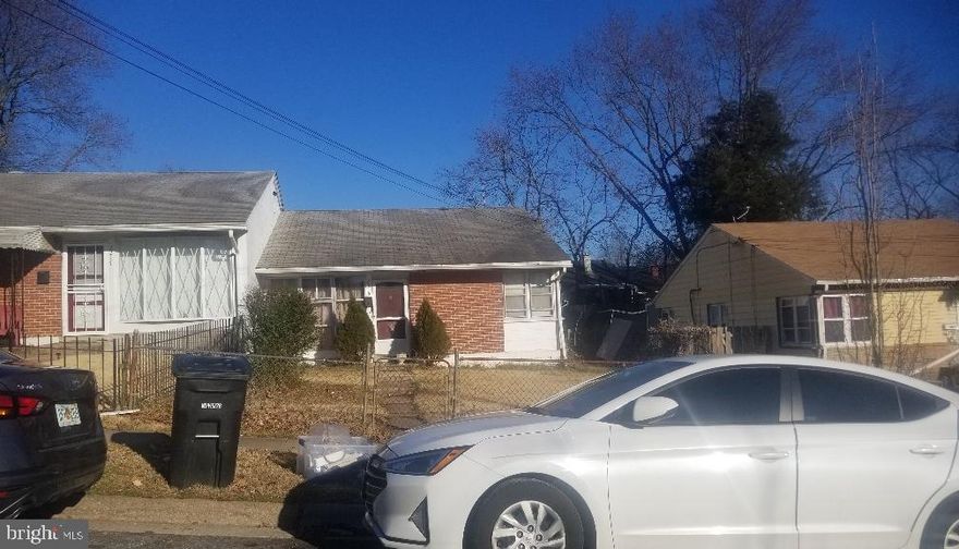 Fully Available Home. Semi-Detached Three Bedroom.  Cash or Re-hab. financing only.