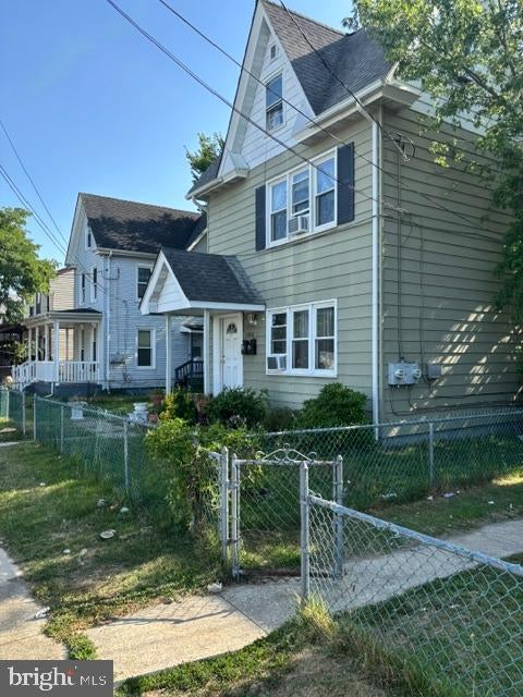 914 N HIGH STREET