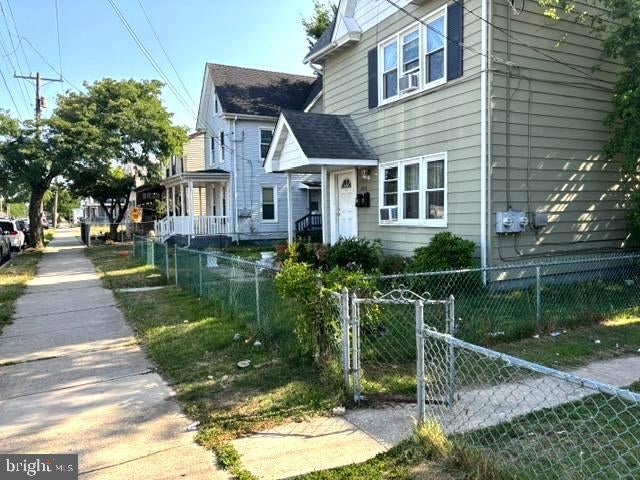 914 N HIGH STREET