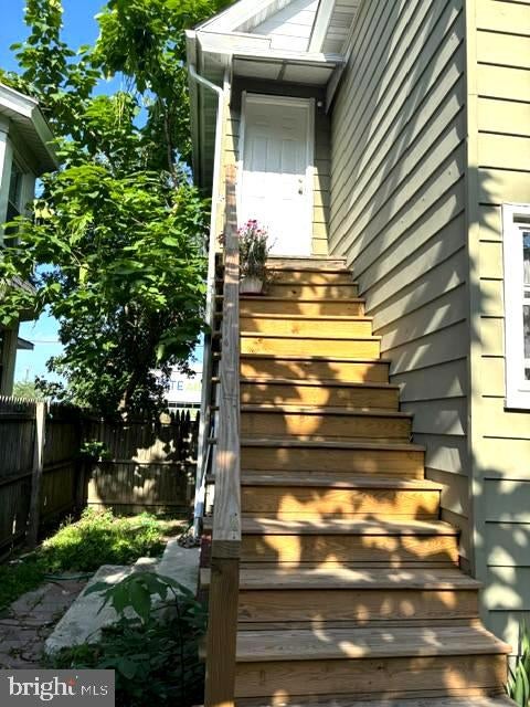 914 N HIGH STREET