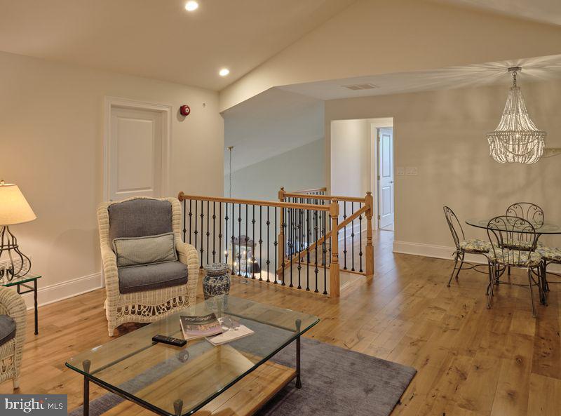 REGENCY AT HILLTOWN - Residential