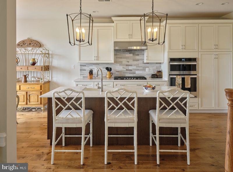 REGENCY AT HILLTOWN - Residential