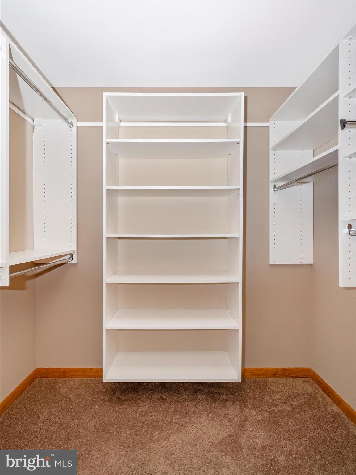 WISPERREN OAKS - Residential