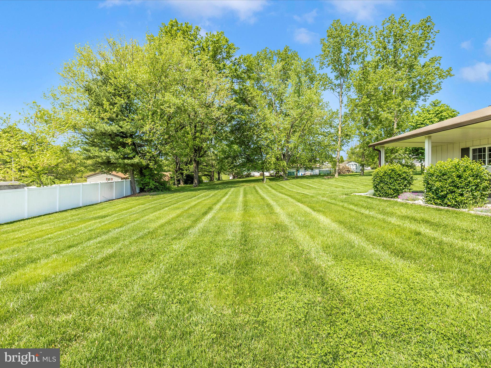 WISPERREN OAKS - Residential