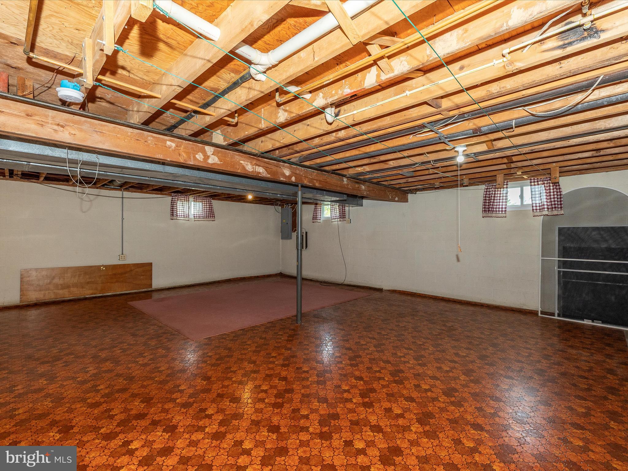 WISPERREN OAKS - Residential