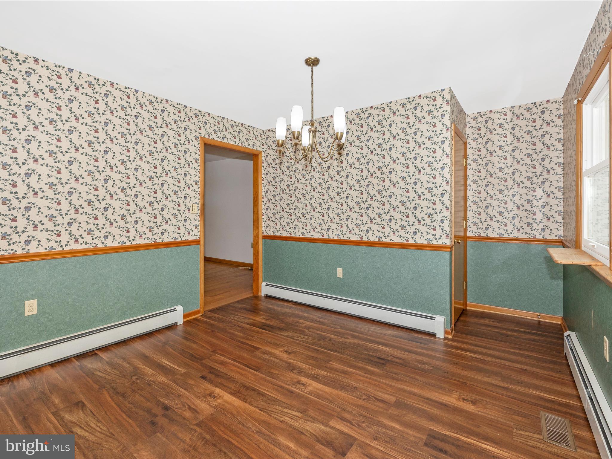 WISPERREN OAKS - Residential