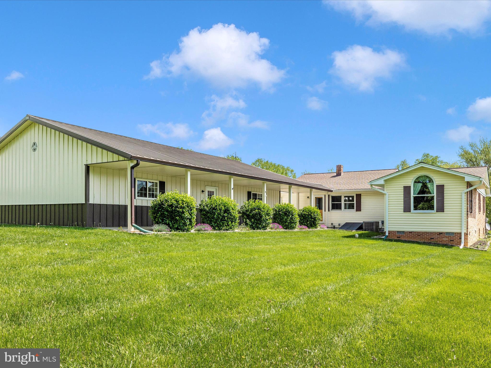 WISPERREN OAKS - Residential