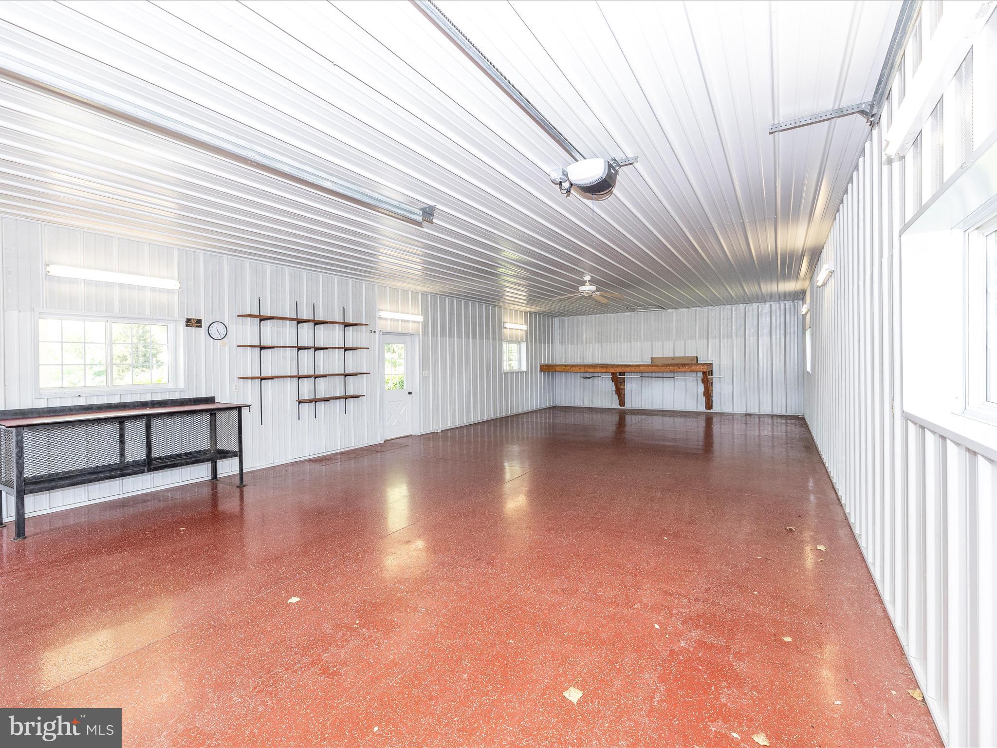 WISPERREN OAKS - Residential