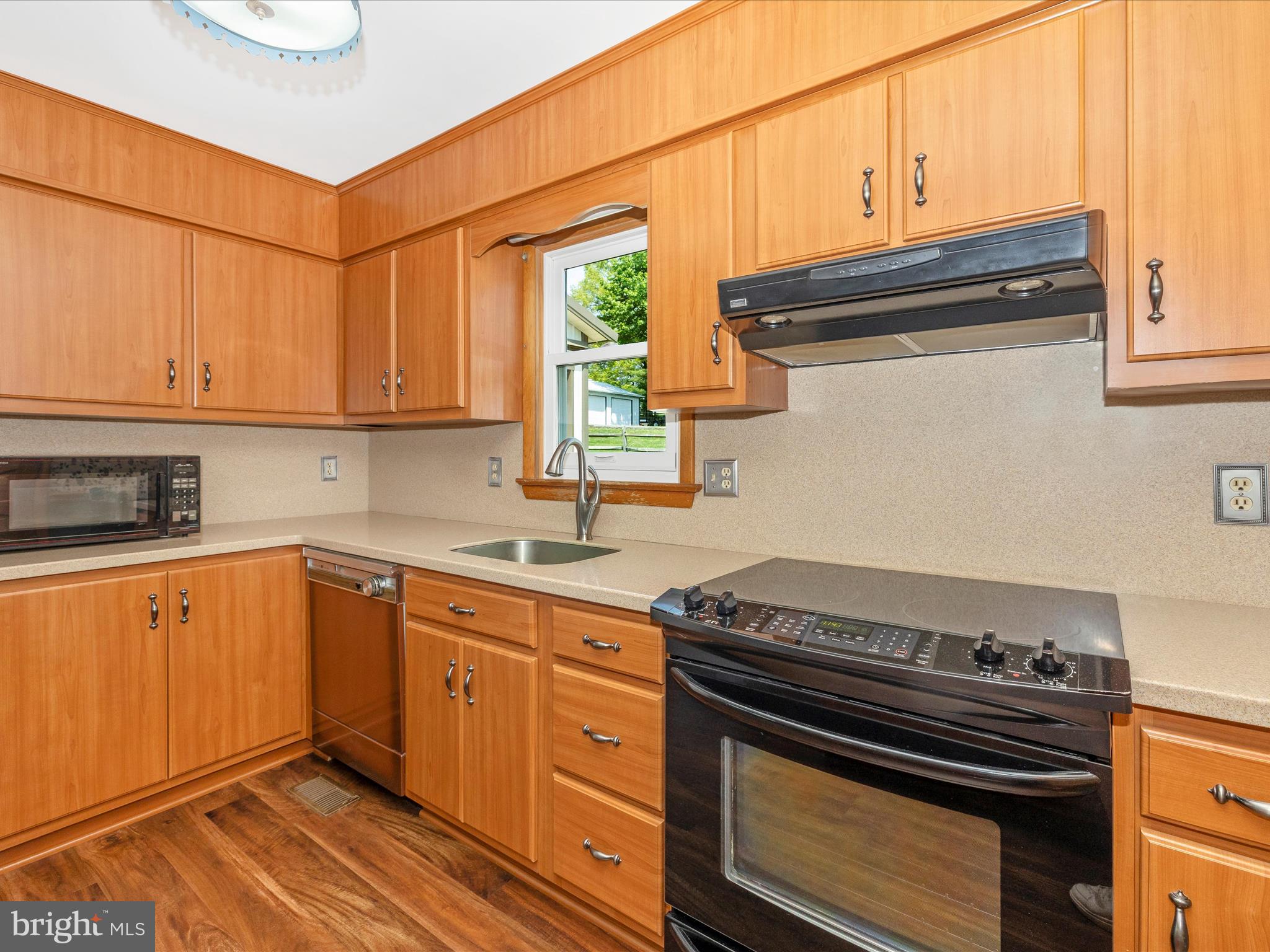 WISPERREN OAKS - Residential