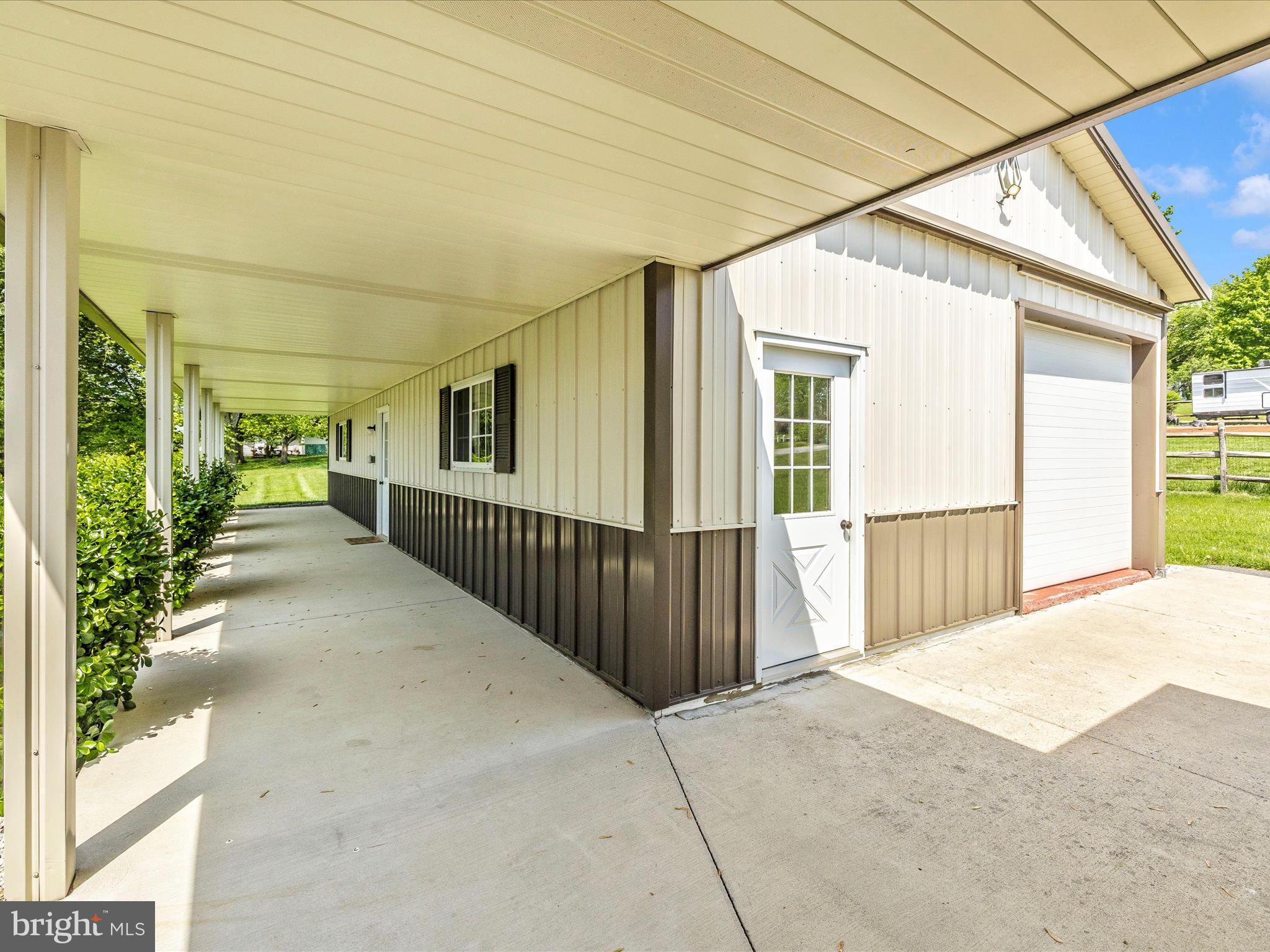 WISPERREN OAKS - Residential