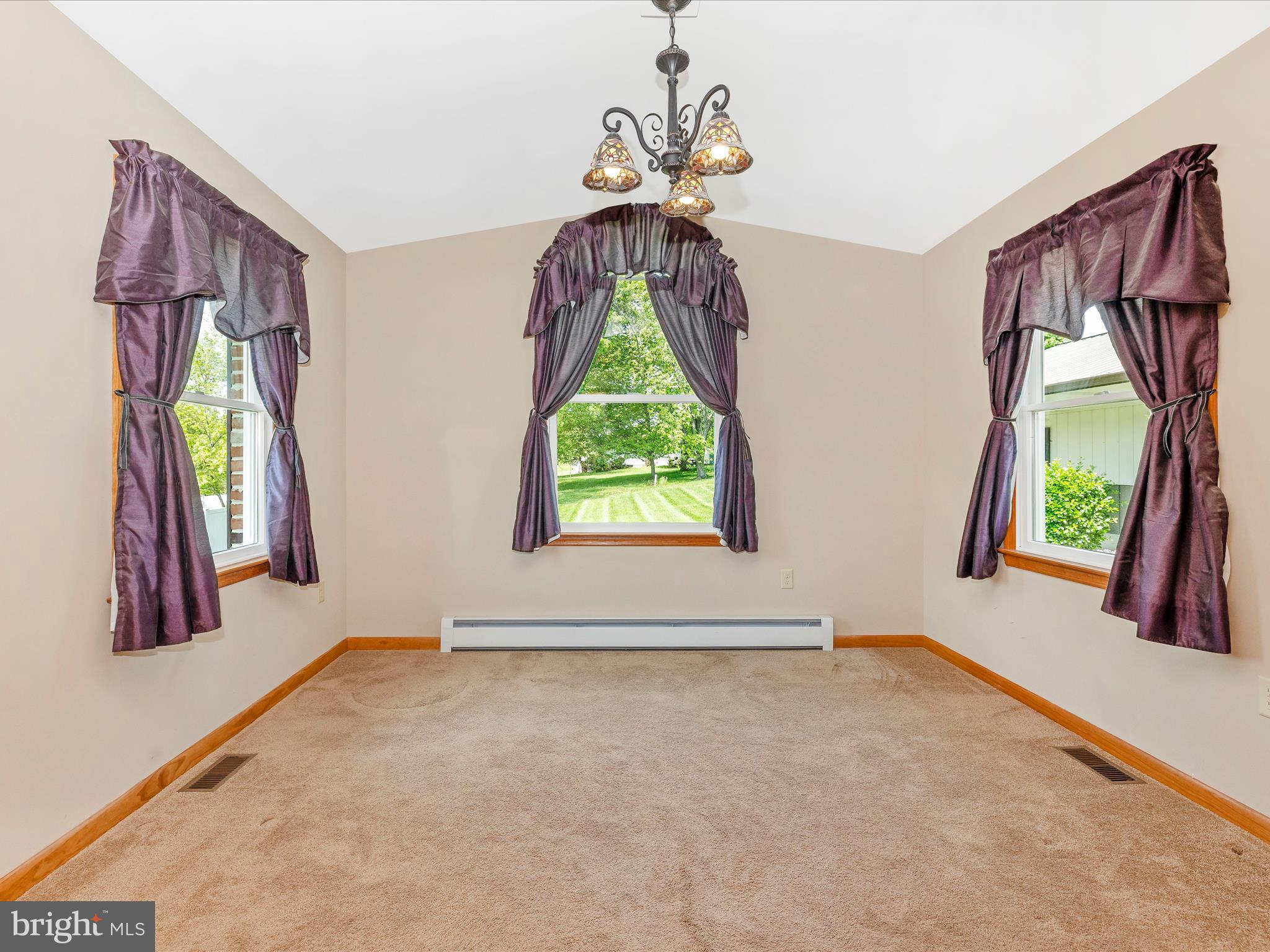 WISPERREN OAKS - Residential