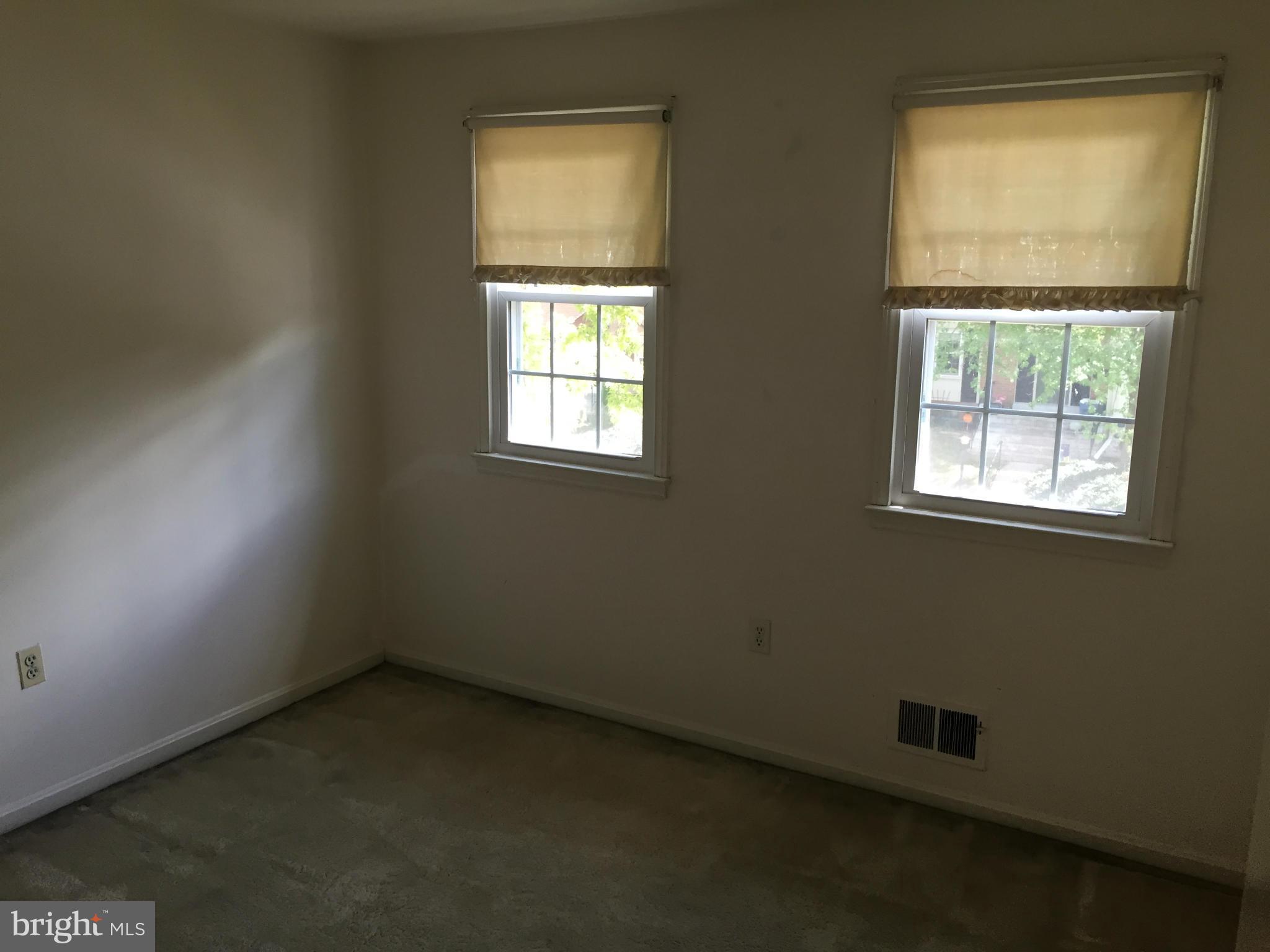 GREENWICH HILL - Residential