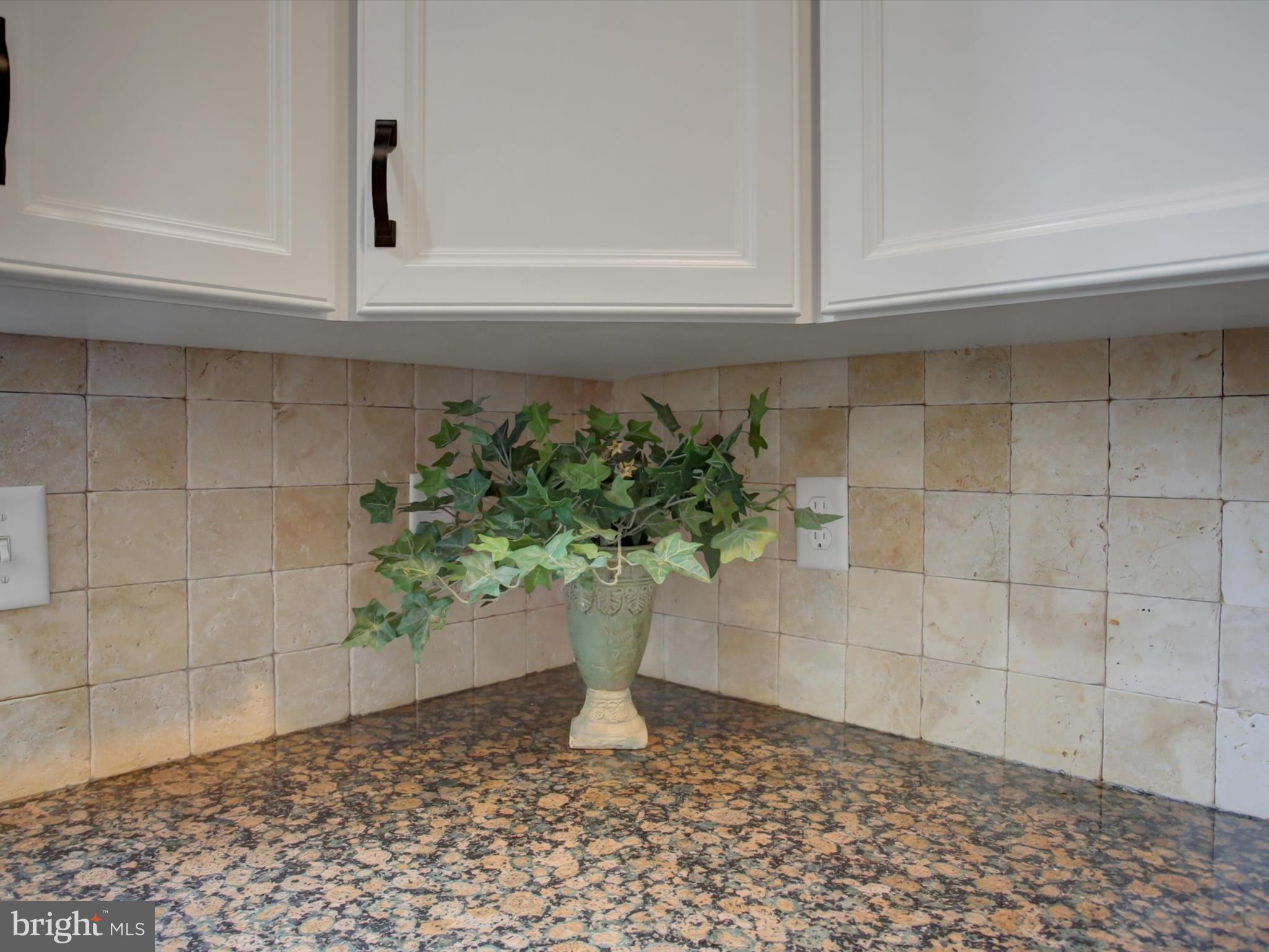 HERITAGE ESTATES WEST - Residential