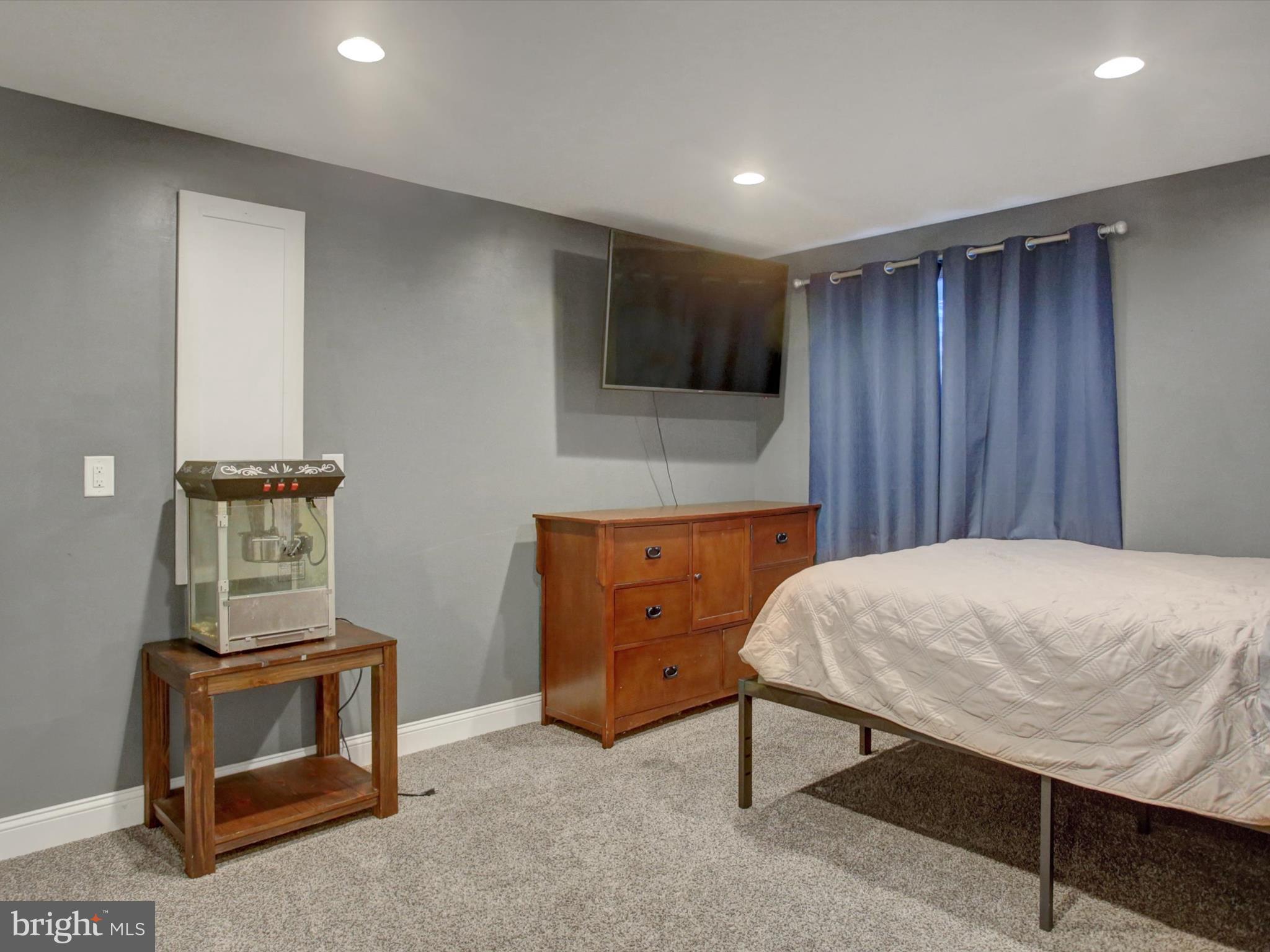 HERITAGE ESTATES WEST - Residential