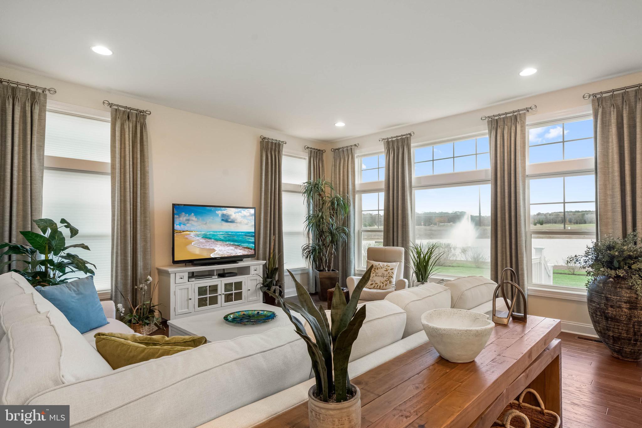 INDEPENDENCE - Residential