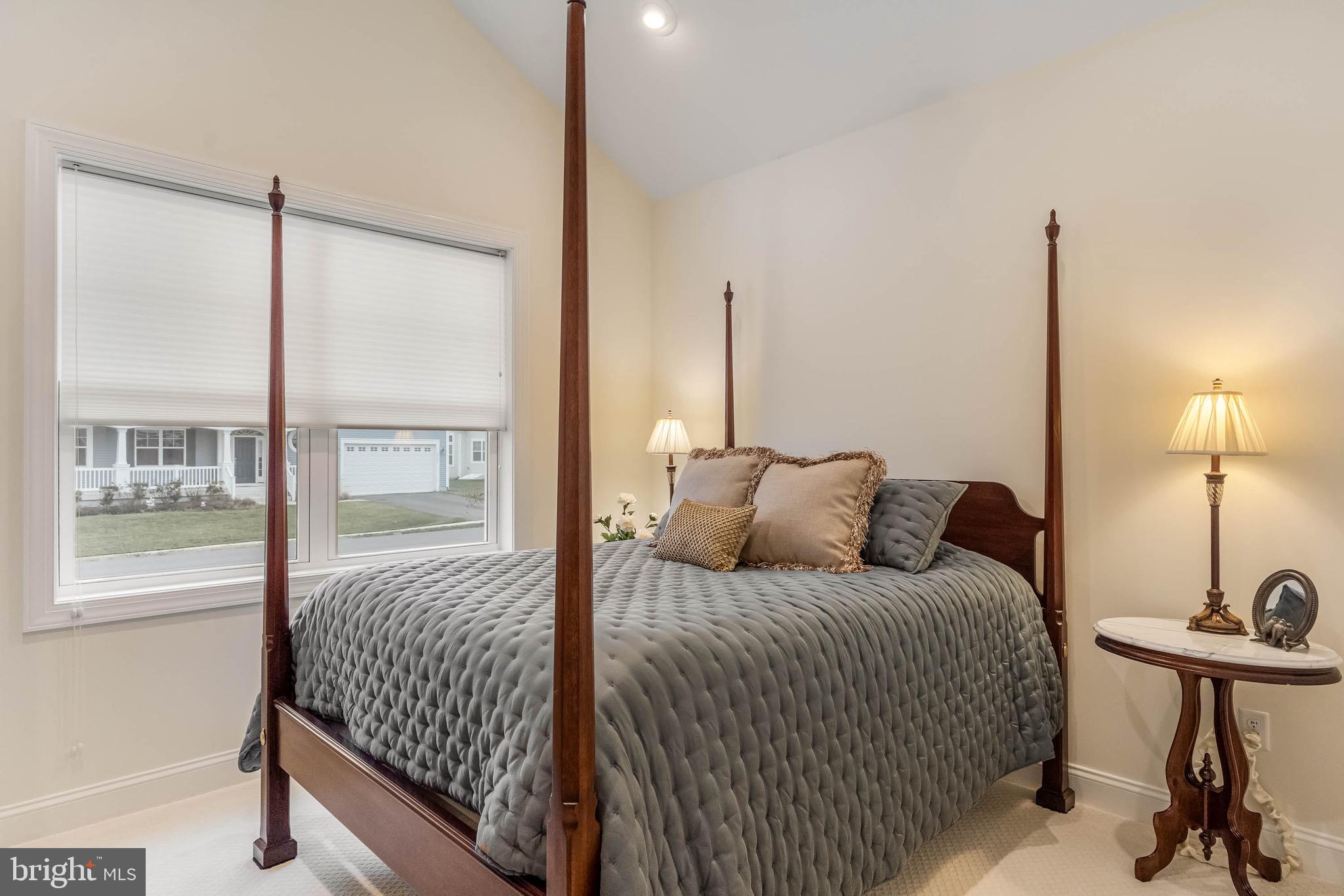 INDEPENDENCE - Residential