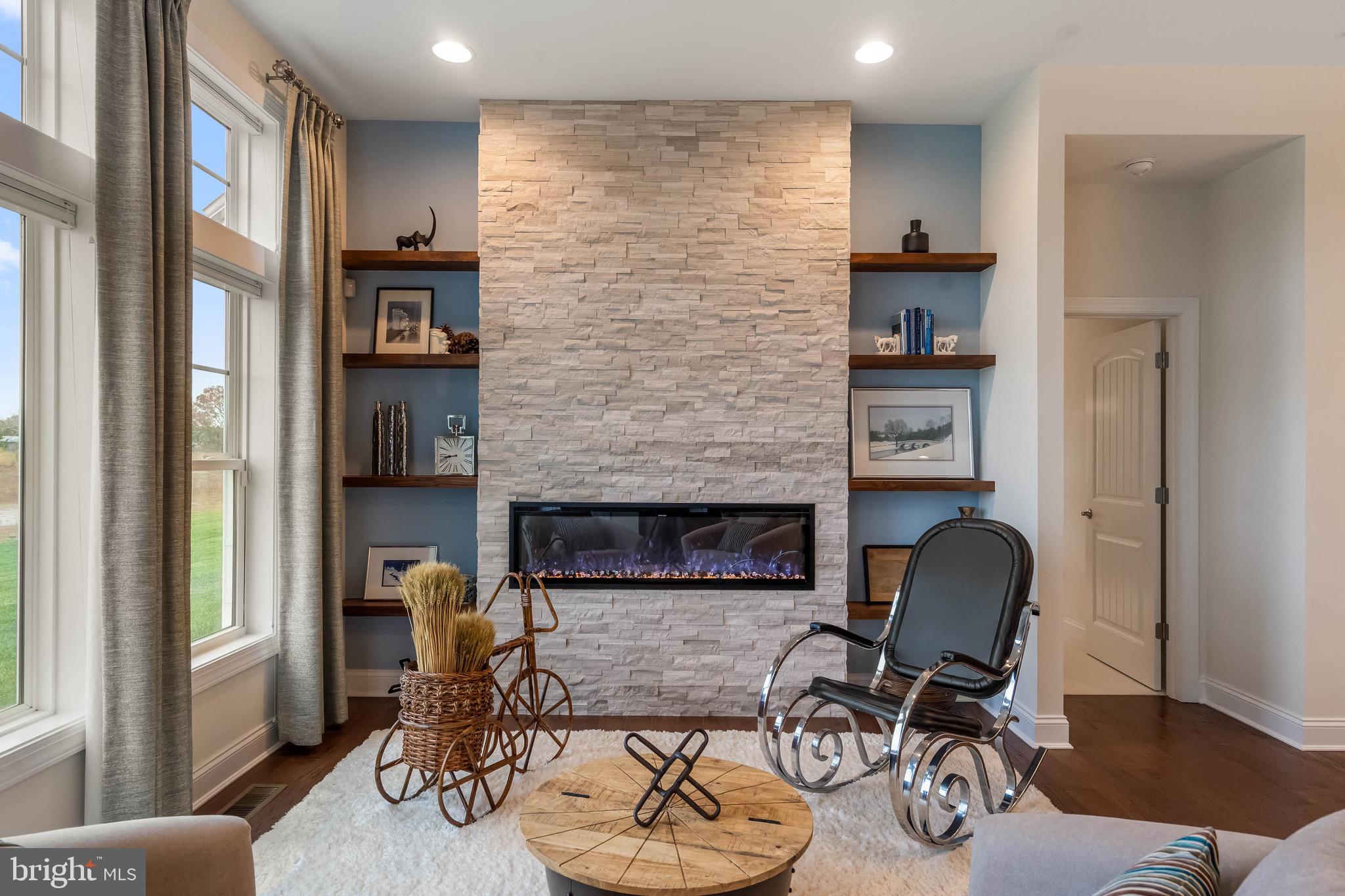 INDEPENDENCE - Residential