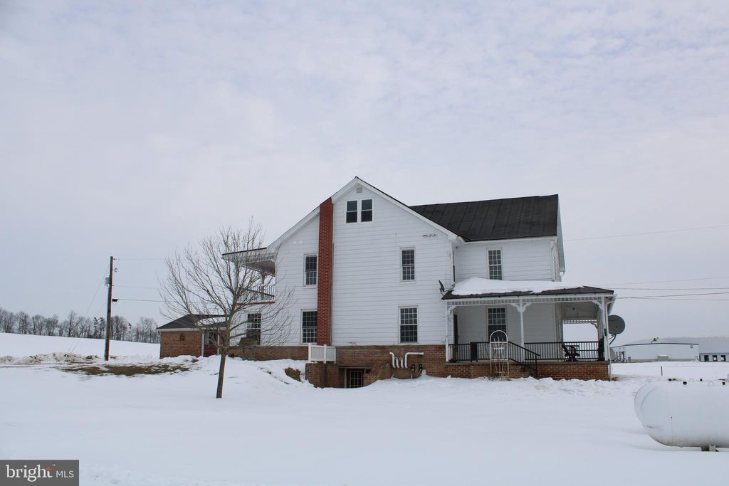 Photo of 120 N Ash Road, NEWMANSTOWN, PA 17073 (MLS # PALN2024734)