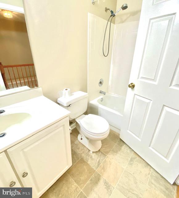 SADDLE CREEK - Residential Lease