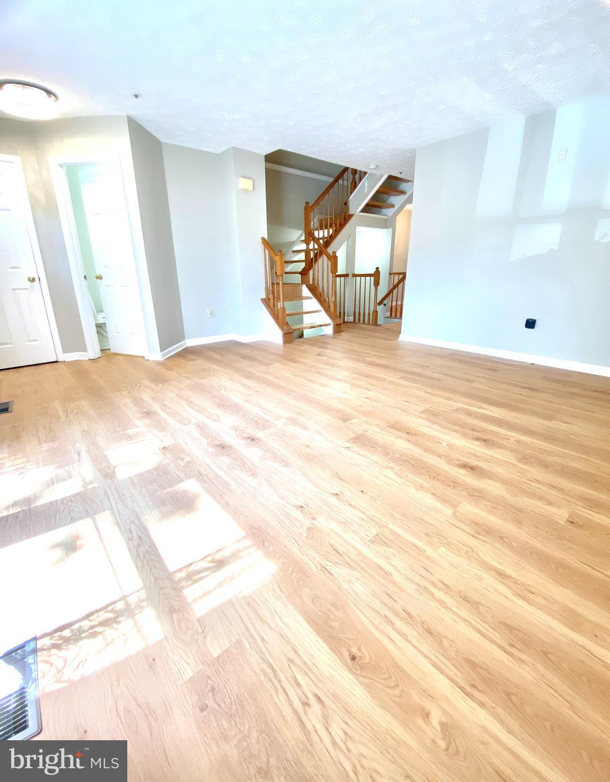 SADDLE CREEK - Residential Lease