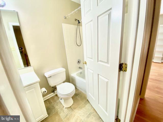 SADDLE CREEK - Residential Lease