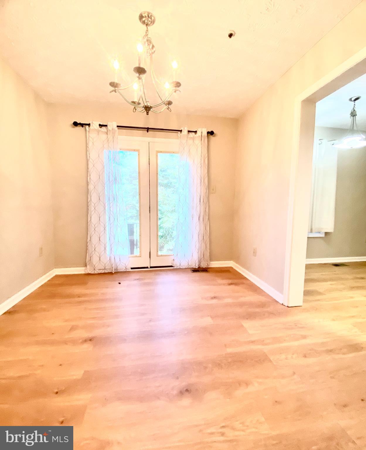 SADDLE CREEK - Residential Lease