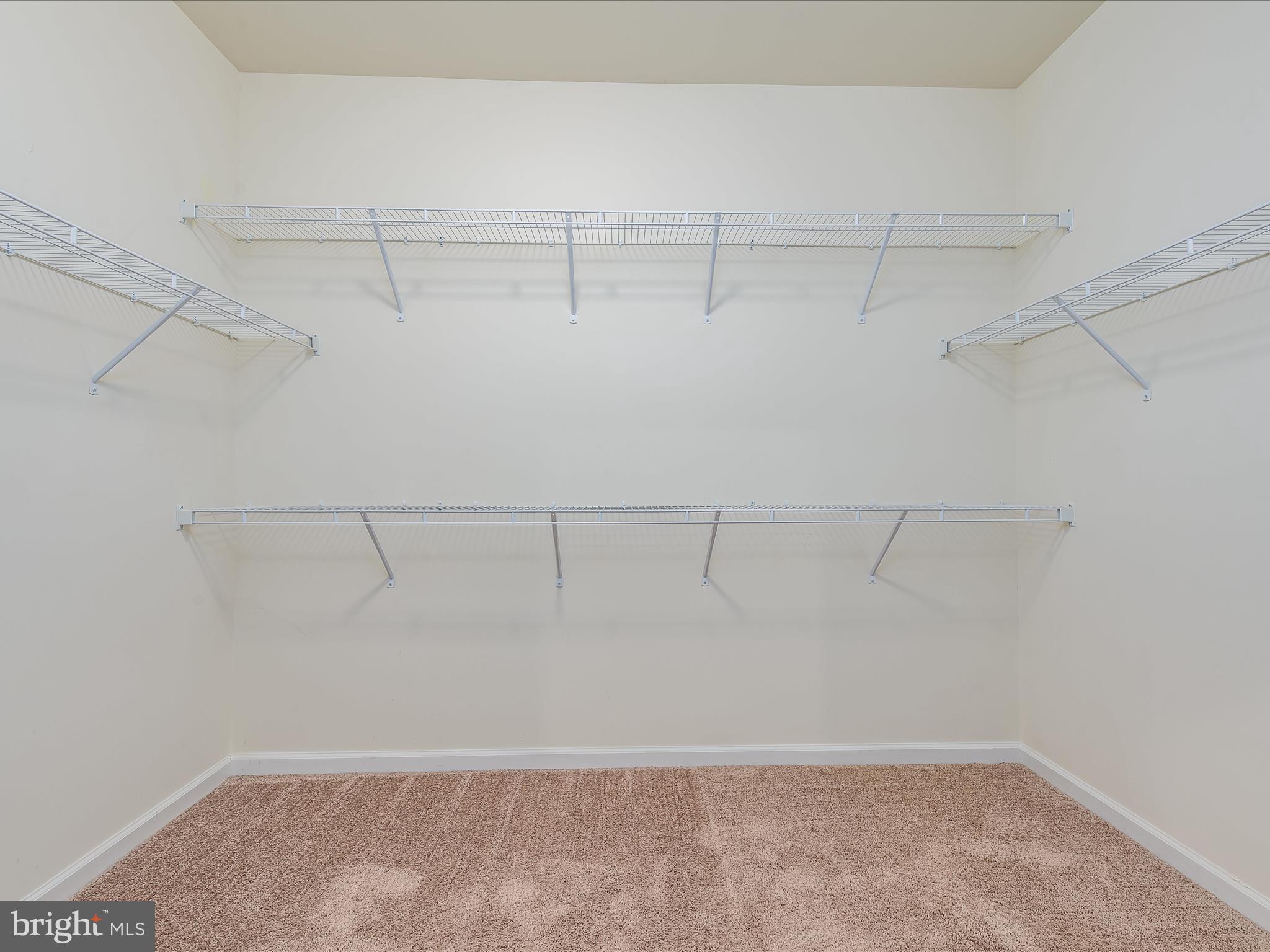 BROOKFIELD - Residential