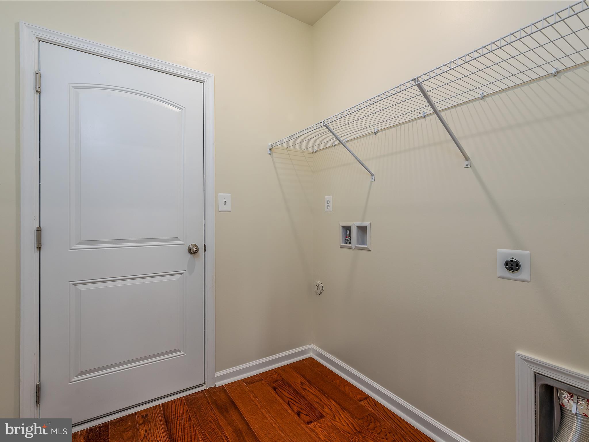 BROOKFIELD - Residential