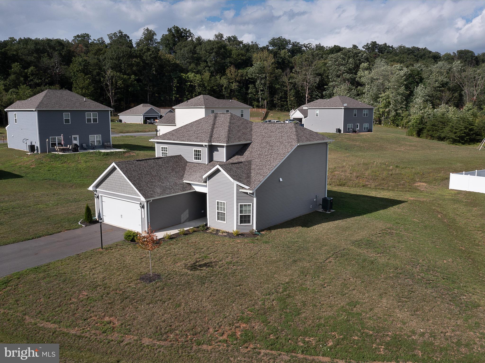 BROOKFIELD - Residential