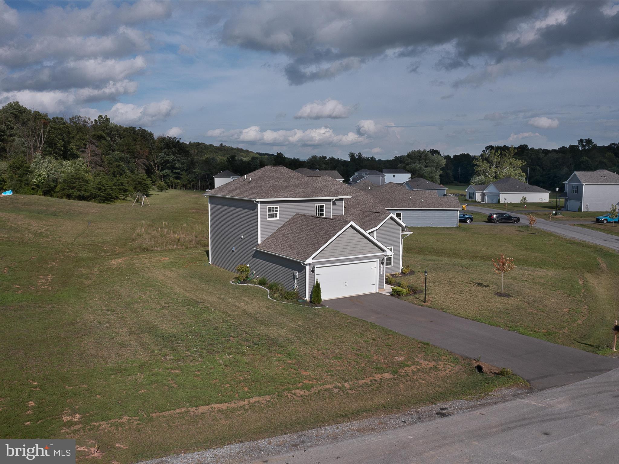 BROOKFIELD - Residential