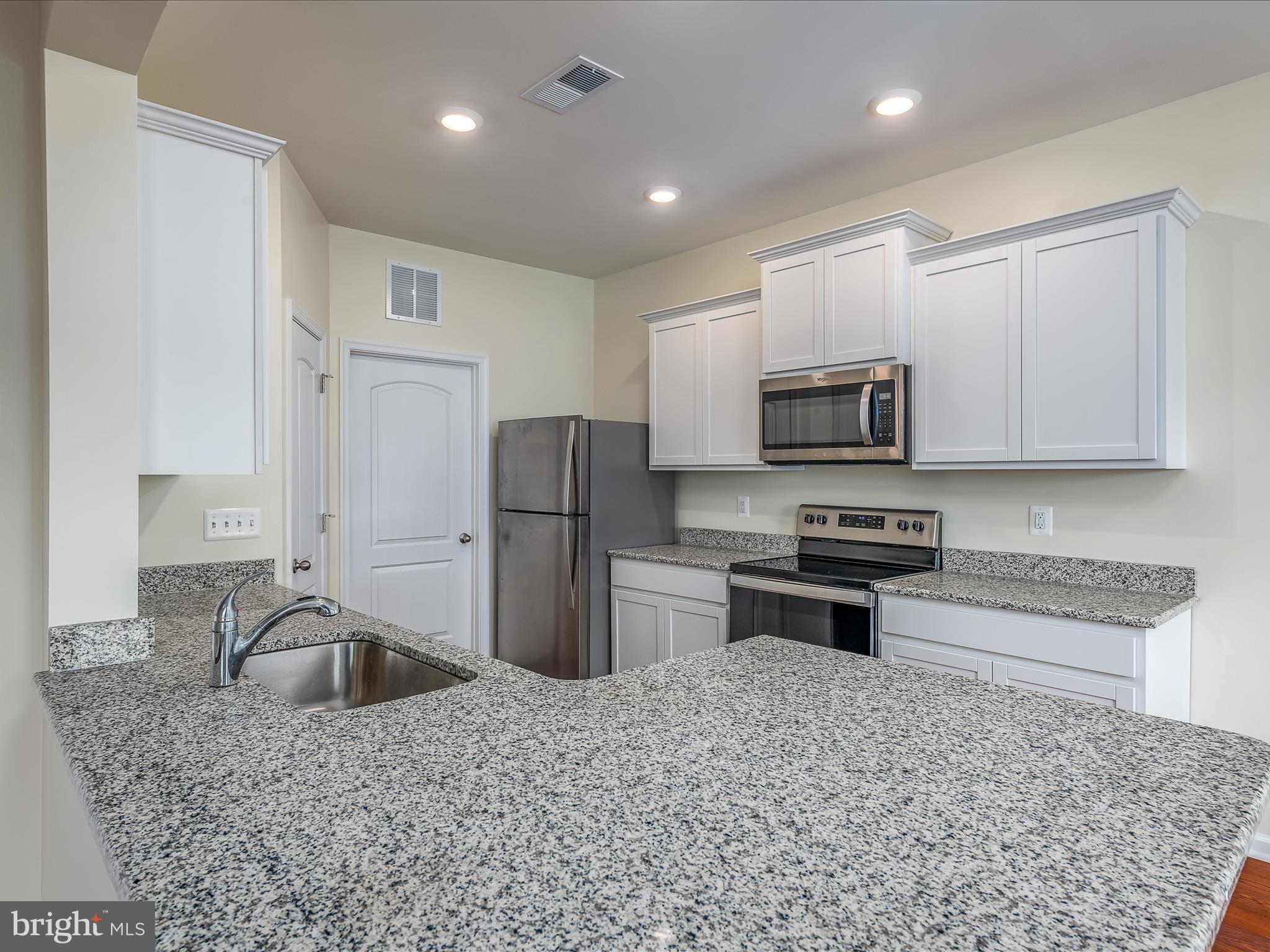 BROOKFIELD - Residential