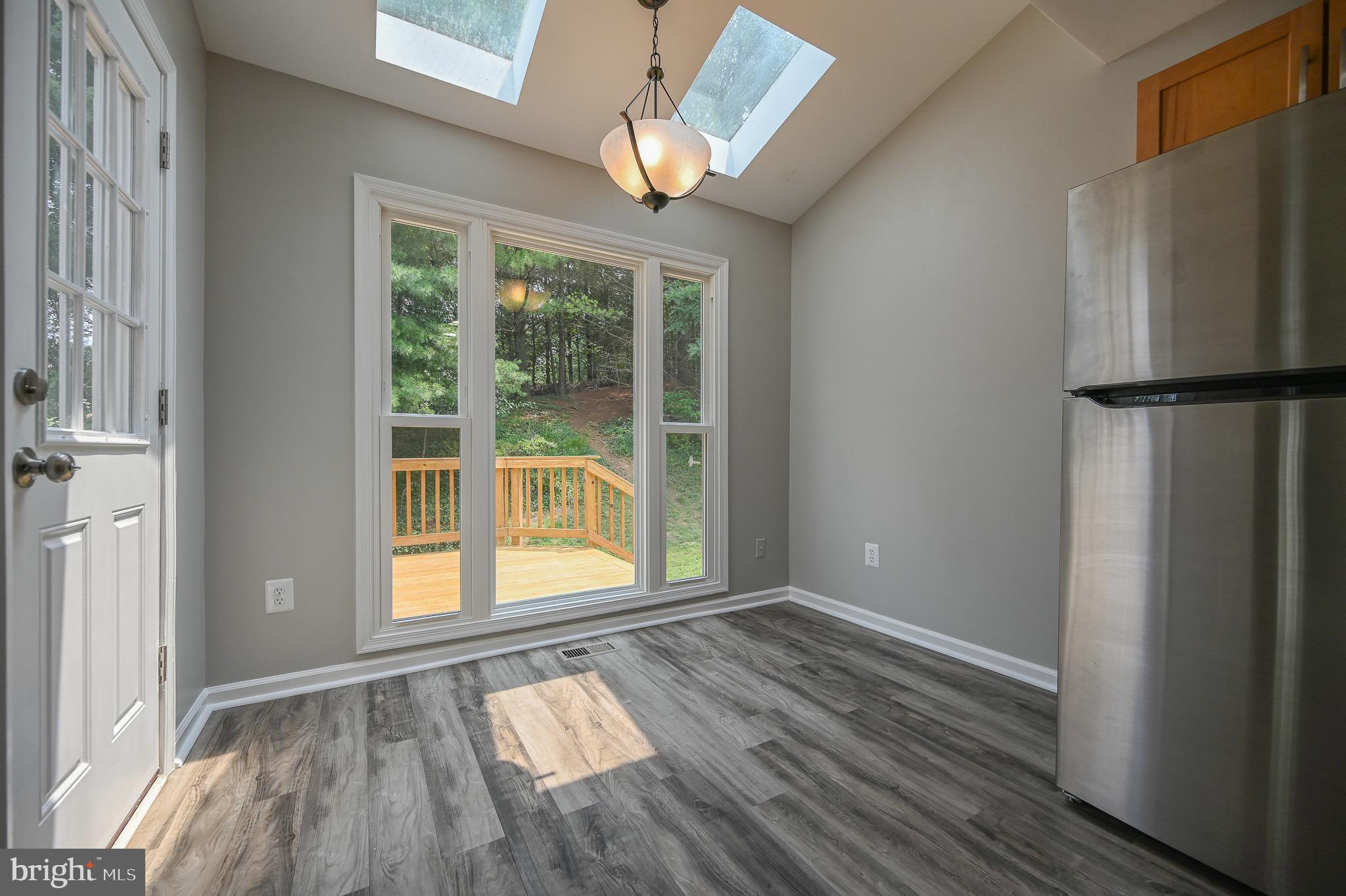 TOWNES OF ASHLEIGH - Residential Lease